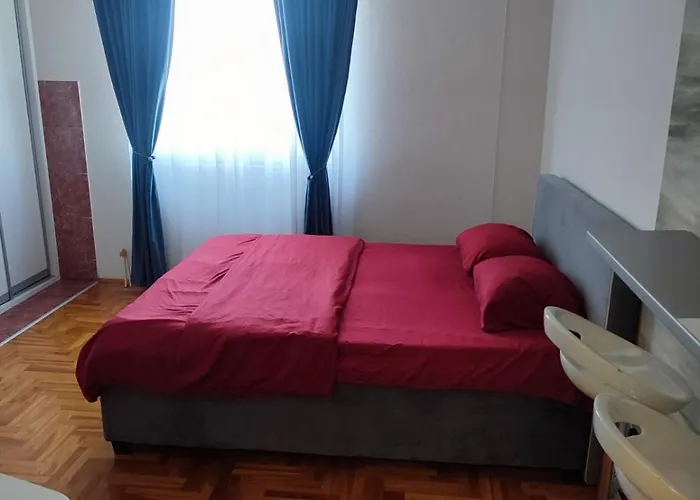 Park Διαμέρισμα *